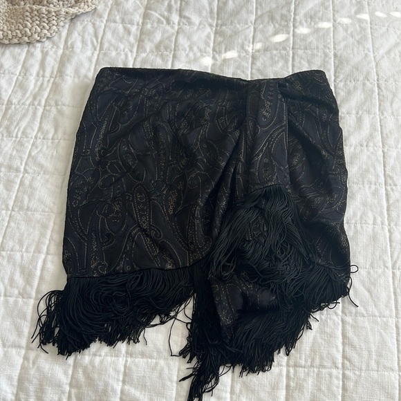 NWT Black and Gold Zara Skirt - Picture 2 of 3